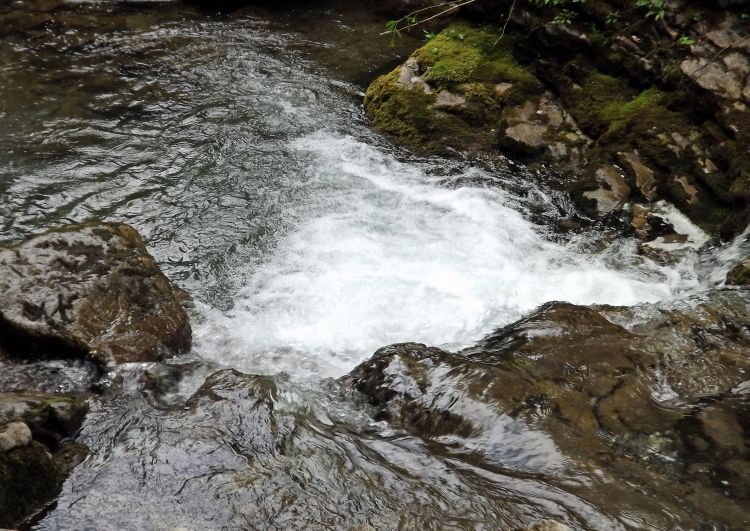 Fonds d'cran Nature Fleuves - Rivires - Torrents cascade d'ardent 