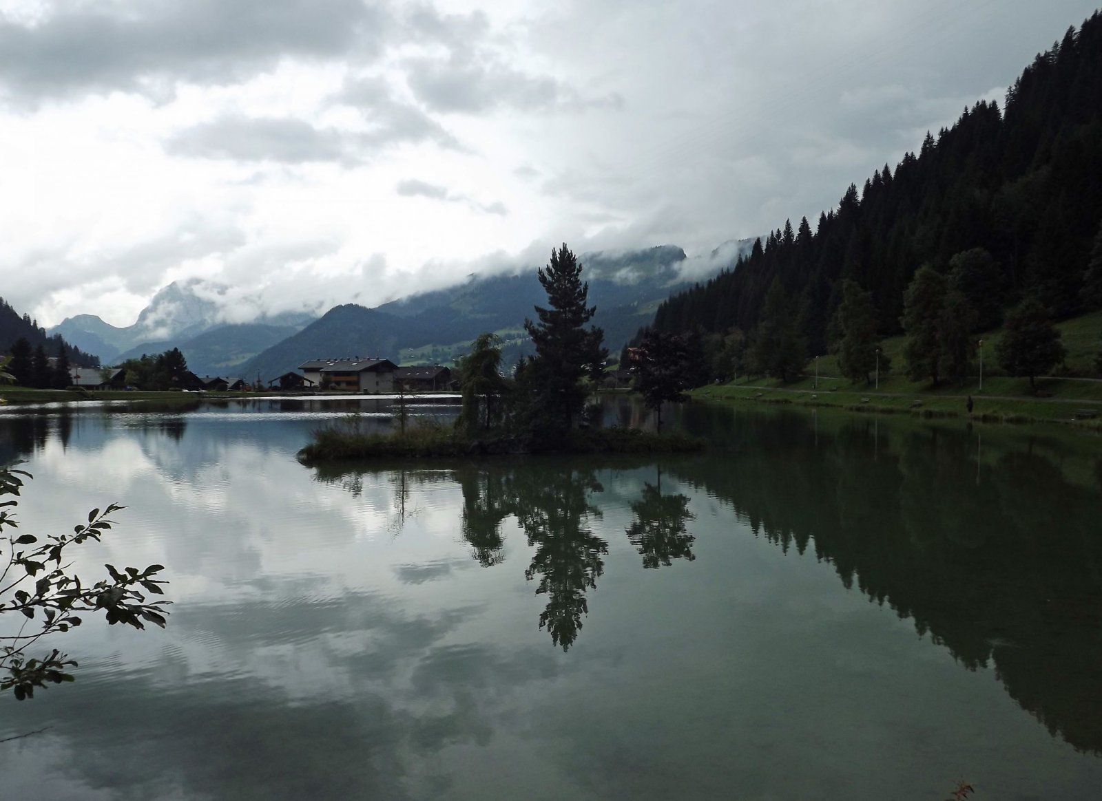 Fonds d'cran Nature Lacs - Etangs lac de Vonnes