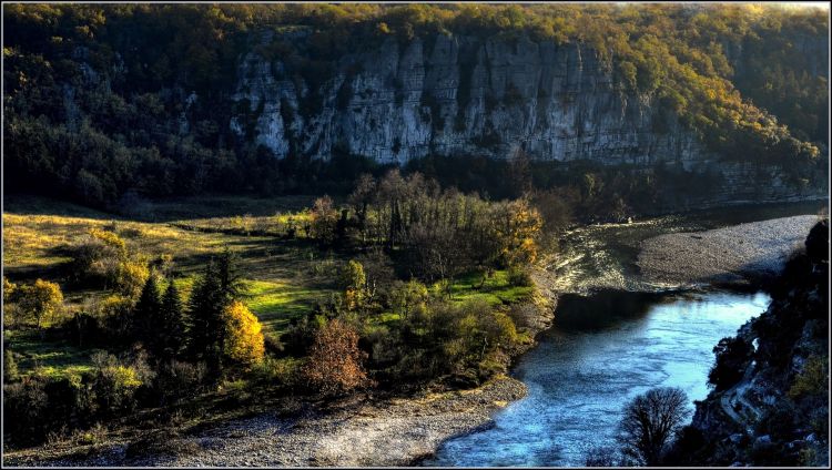 Fonds d'cran Nature Fleuves - Rivires - Torrents Un soupon d'automne...