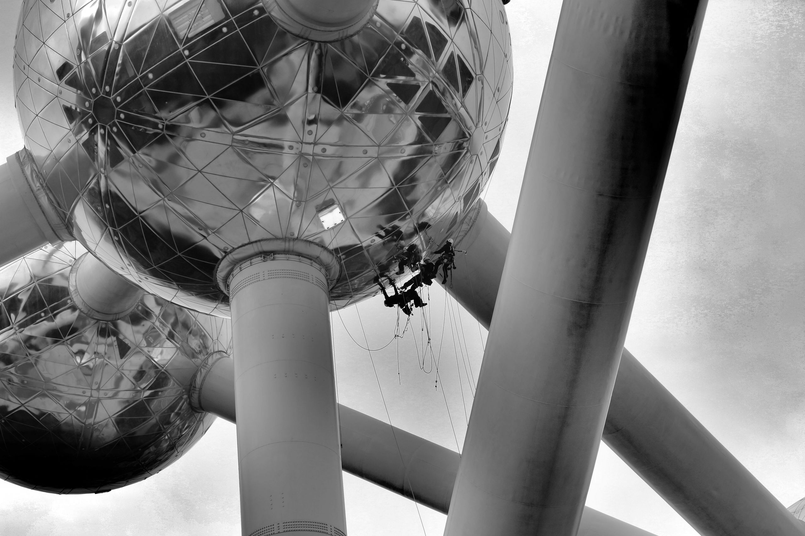 Fonds d'cran Voyages : Europe Belgique Nettoyage de l'Atomium