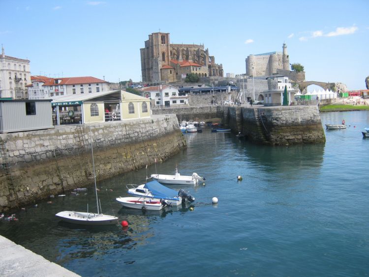 Fonds d'cran Voyages : Europe Espagne Castro-Urdiales