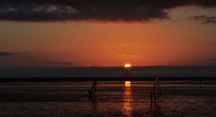 Wallpapers Nature Sunsets and sunrises Plage de le Réunion