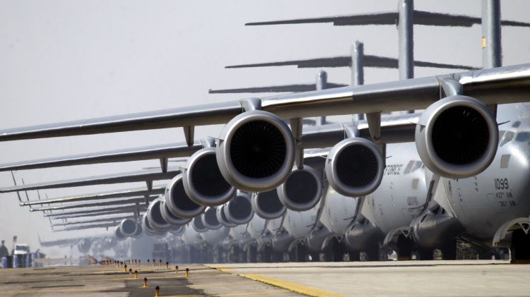 Fonds d'cran Avions Avions militaires C-17 Globemaster