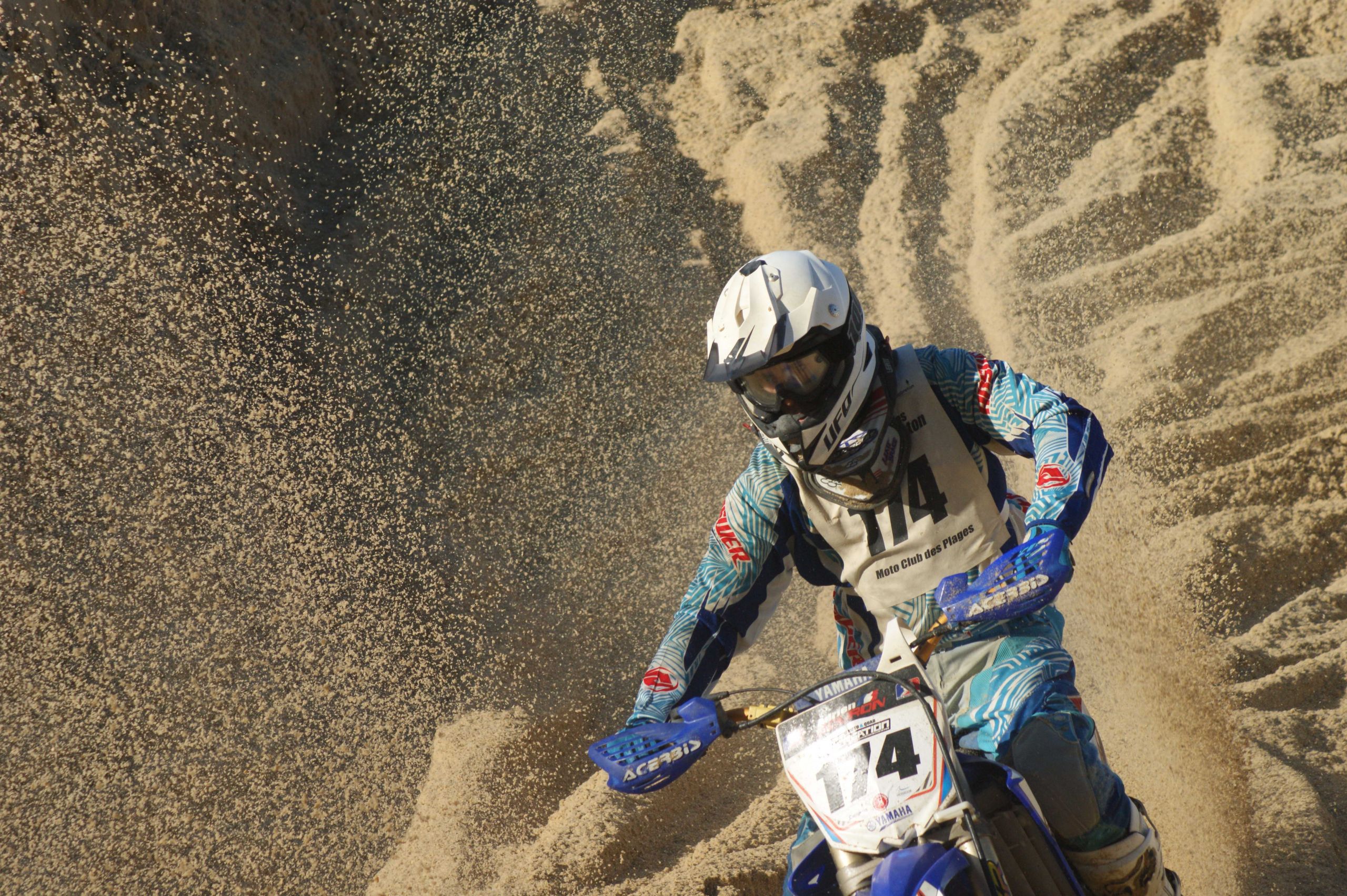 Wallpapers Motorbikes Motocross ronde des sables