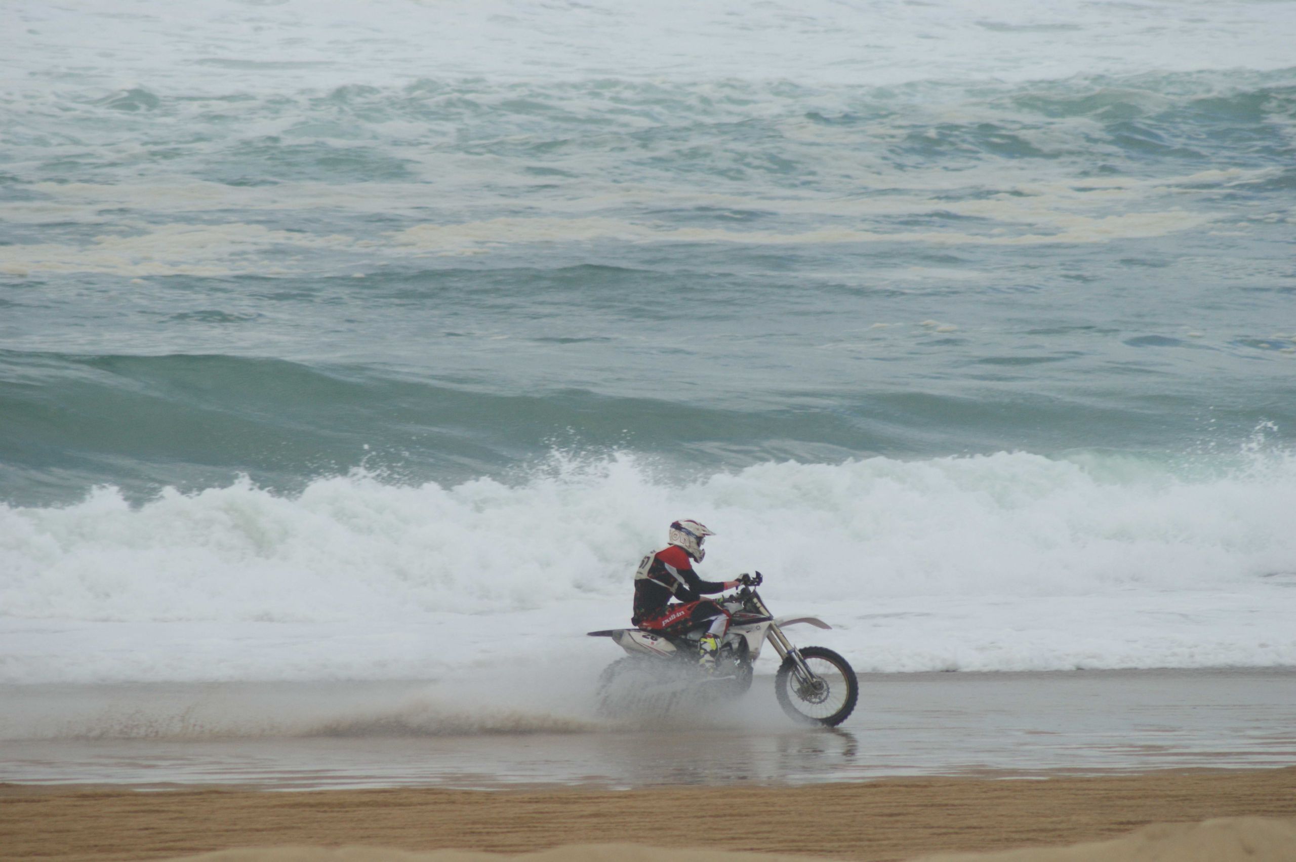 Wallpapers Motorbikes Motocross ronde des sables