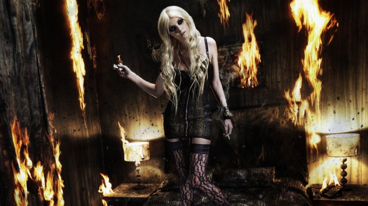 Wallpapers Celebrities Women Taylor Momsen  Wallpaper N370195