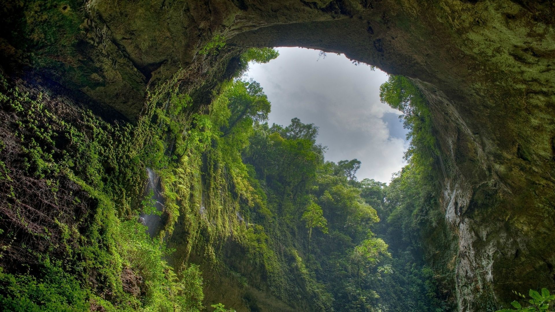 Fonds d'cran Nature Cavernes - Grottes 