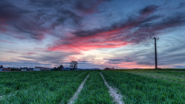 Fonds d'cran Nature Couchers et levers de Soleil Path To The Sky