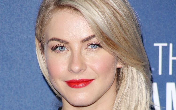 Wallpapers Music Julianne Hough Wallpaper N375256