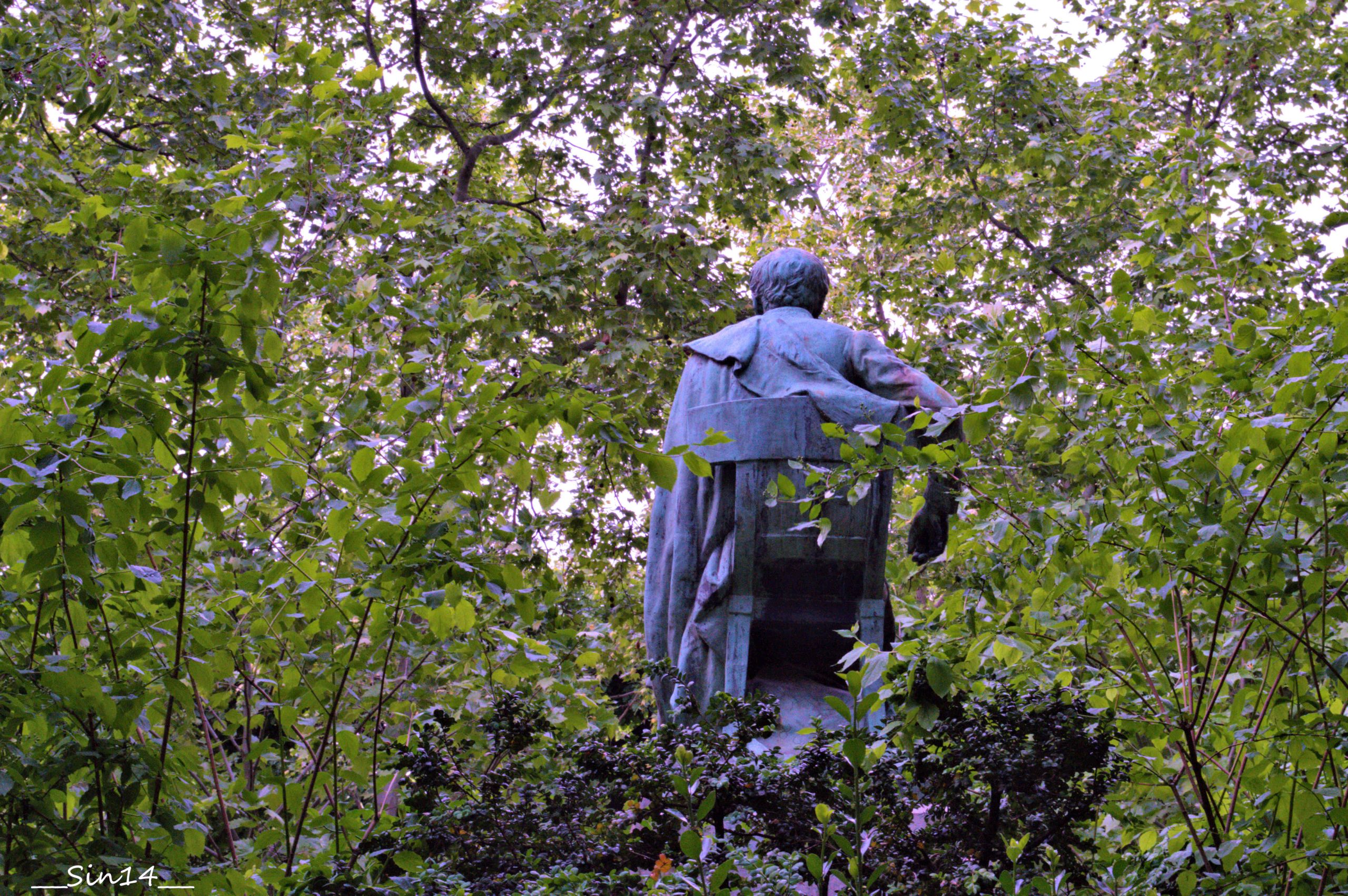 Fonds d'cran Constructions et architecture Statues - Monuments Snat-jardin du Luxembourg