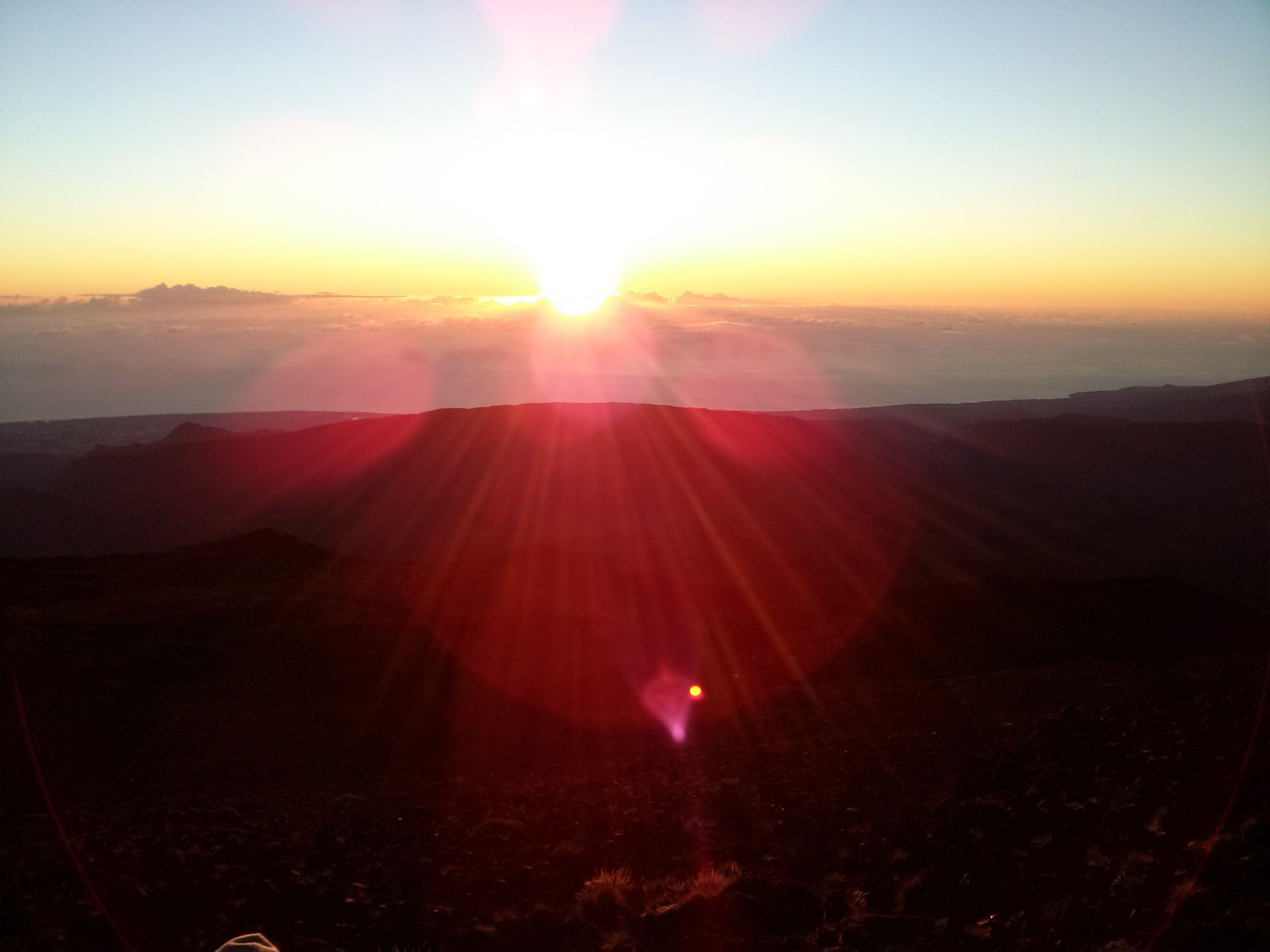 Fonds d'cran Nature Couchers et levers de Soleil lever de soleil au piton des neiges