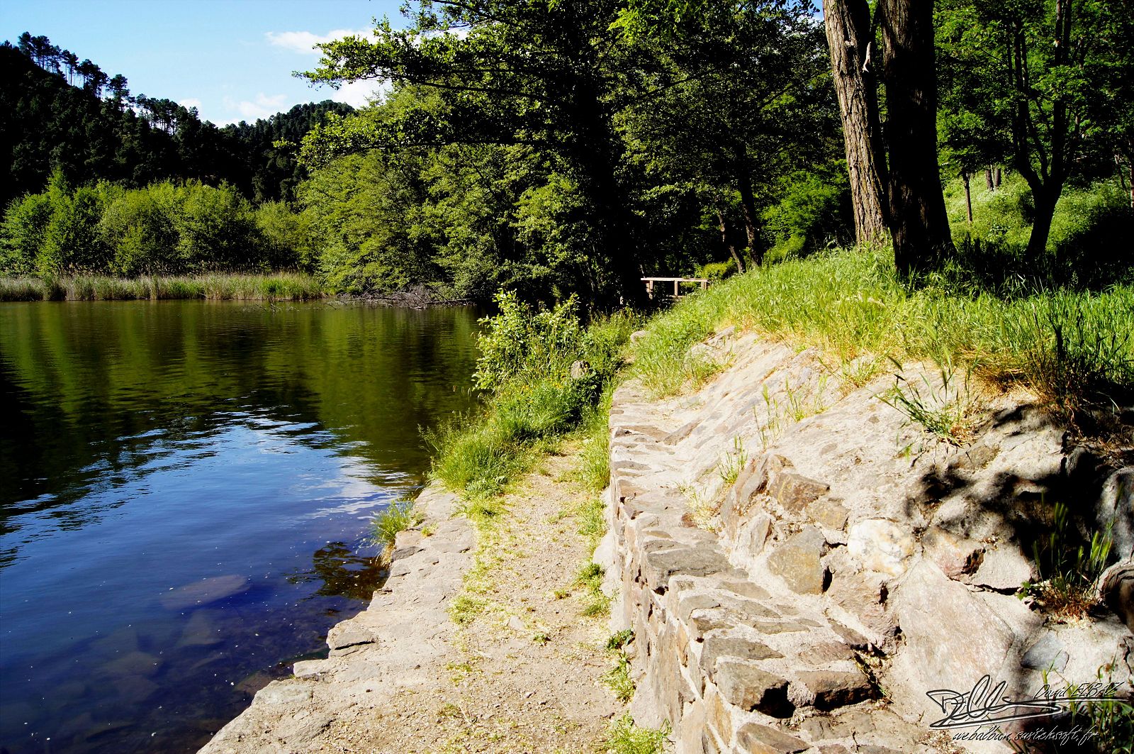 Fonds d'cran Nature Lacs - Etangs Le Lac des Camboux