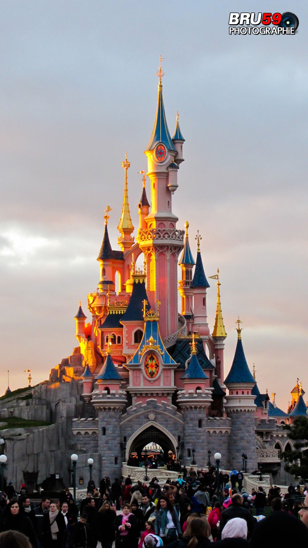 Fonds d'cran Constructions et architecture Parcs d'attractions > DisneyLand Disneyland Paris