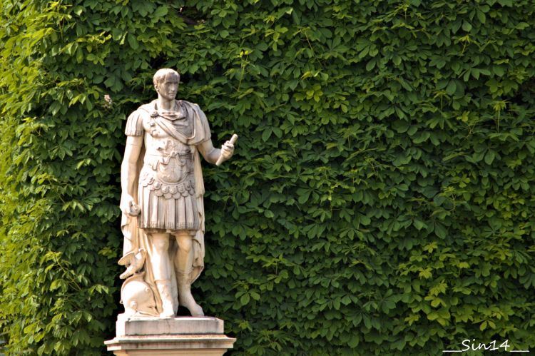 Fonds d'cran Constructions et architecture Statues - Monuments LeJardin des tuileries