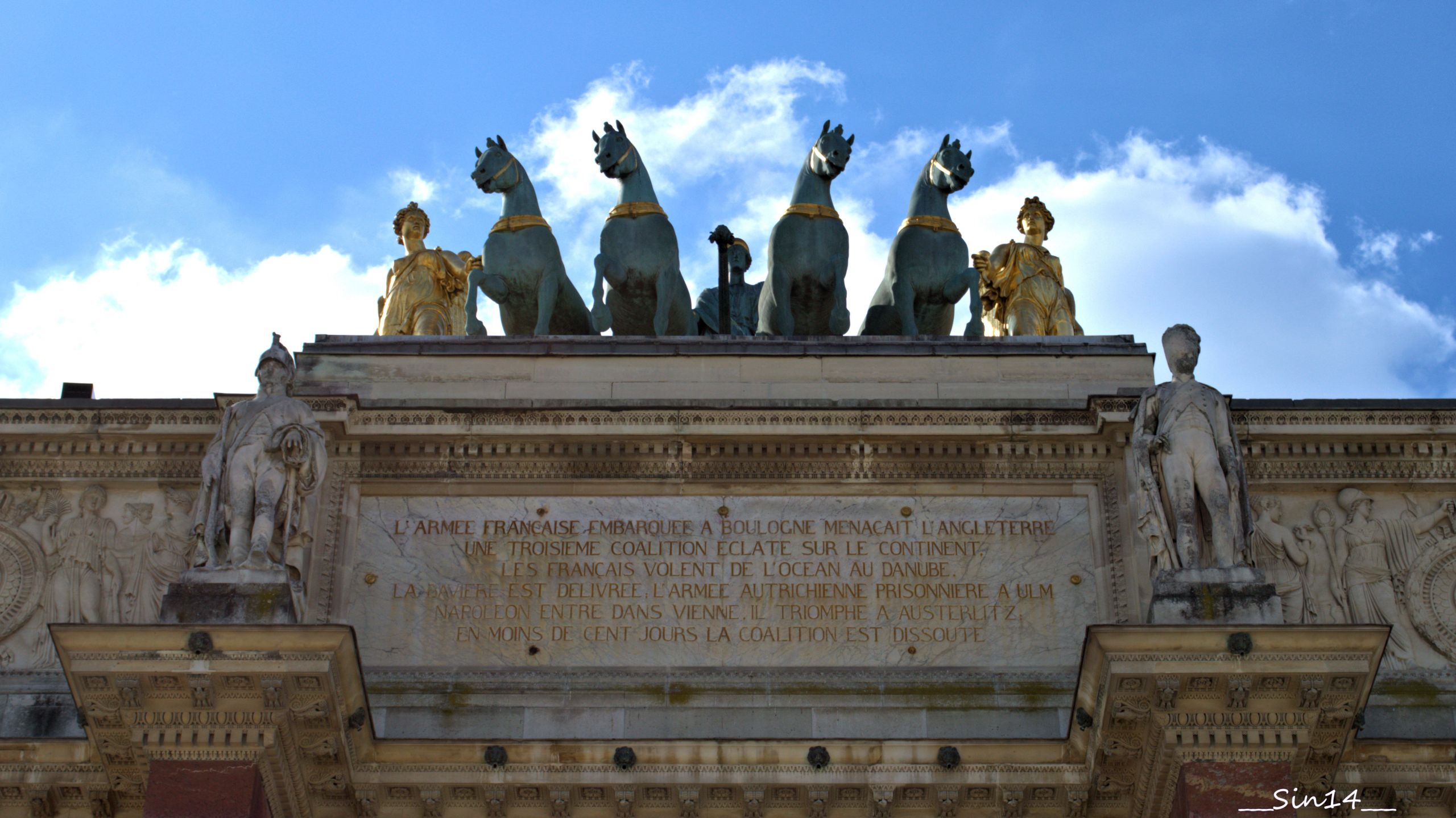 Fonds d'cran Constructions et architecture Statues - Monuments Le Louvre