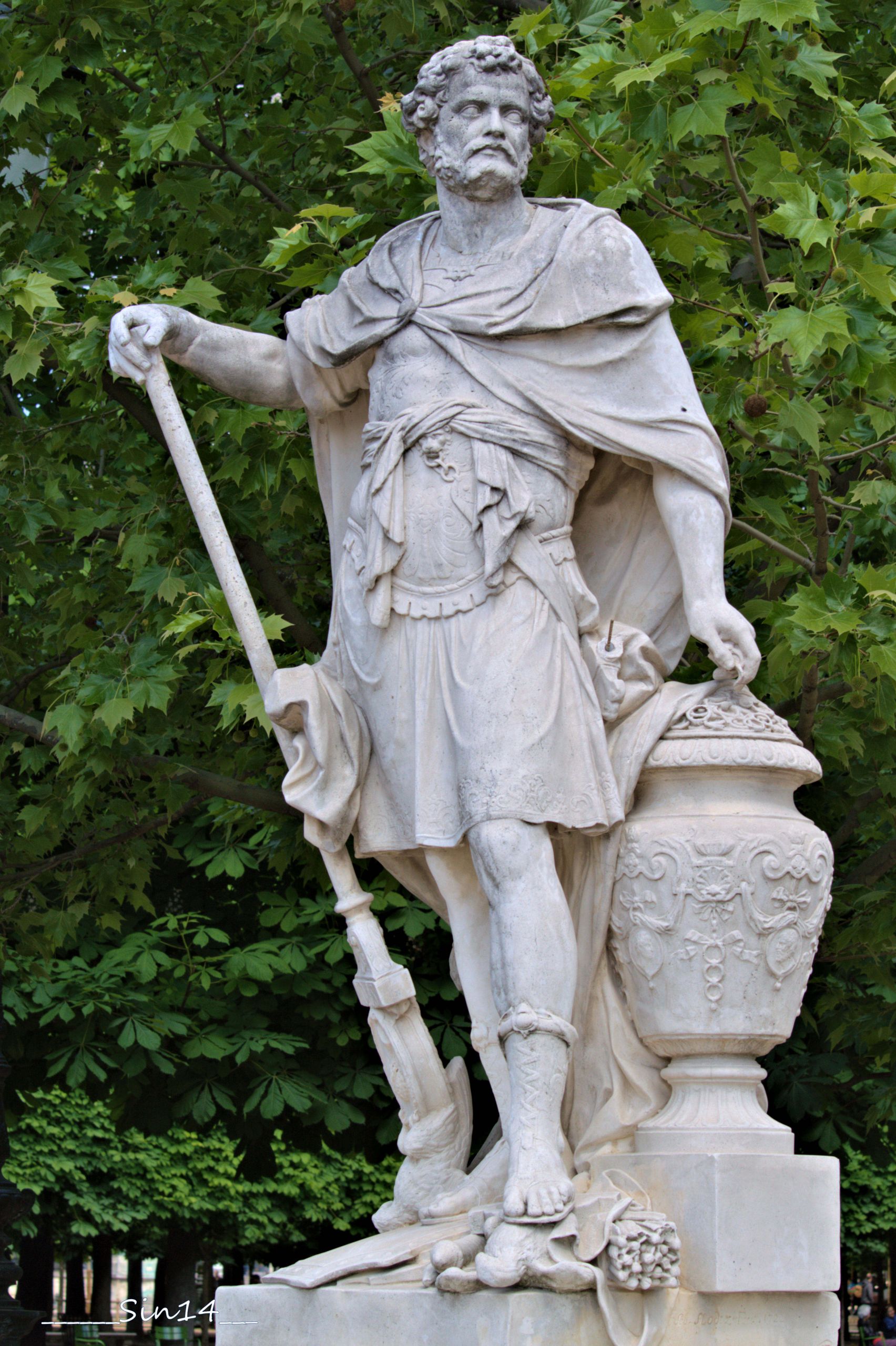 Fonds d'cran Constructions et architecture Statues - Monuments Le Jardin des tuileries