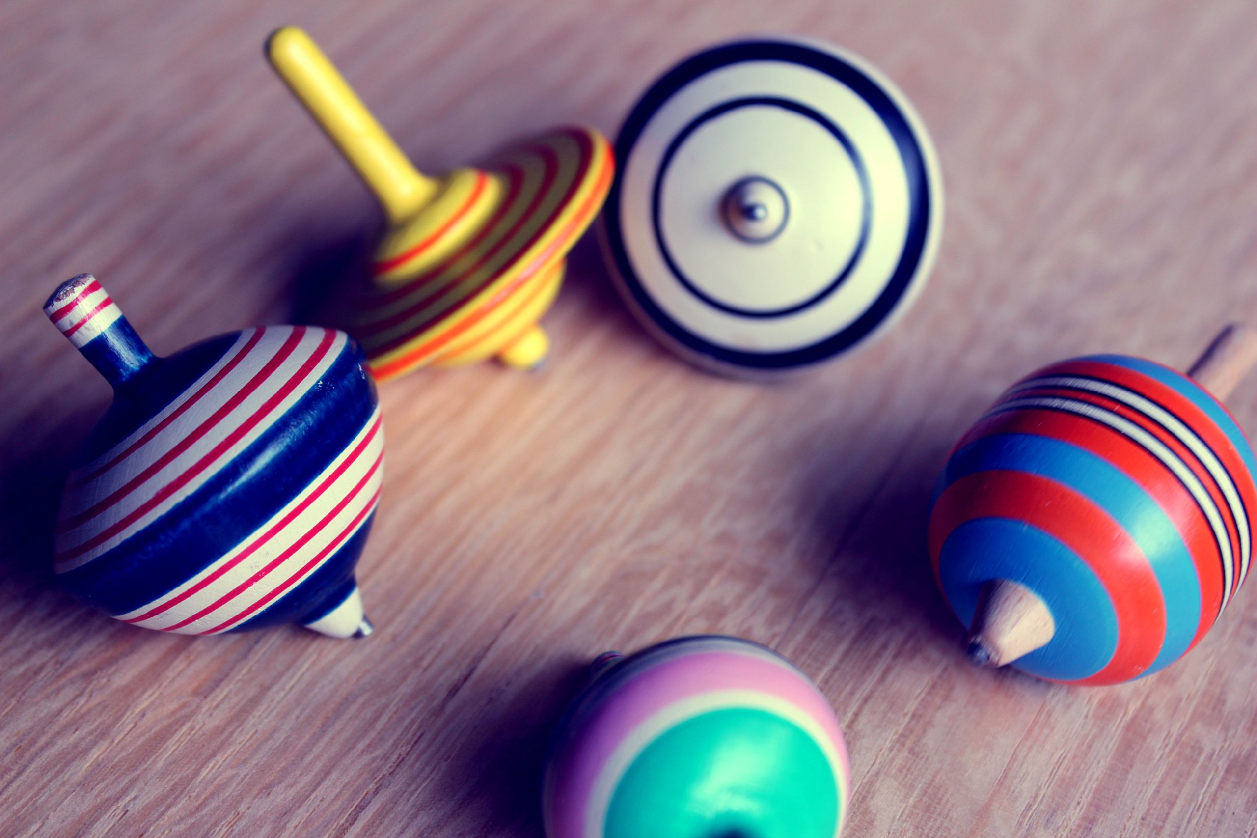 Wallpapers Objects Toys toupies