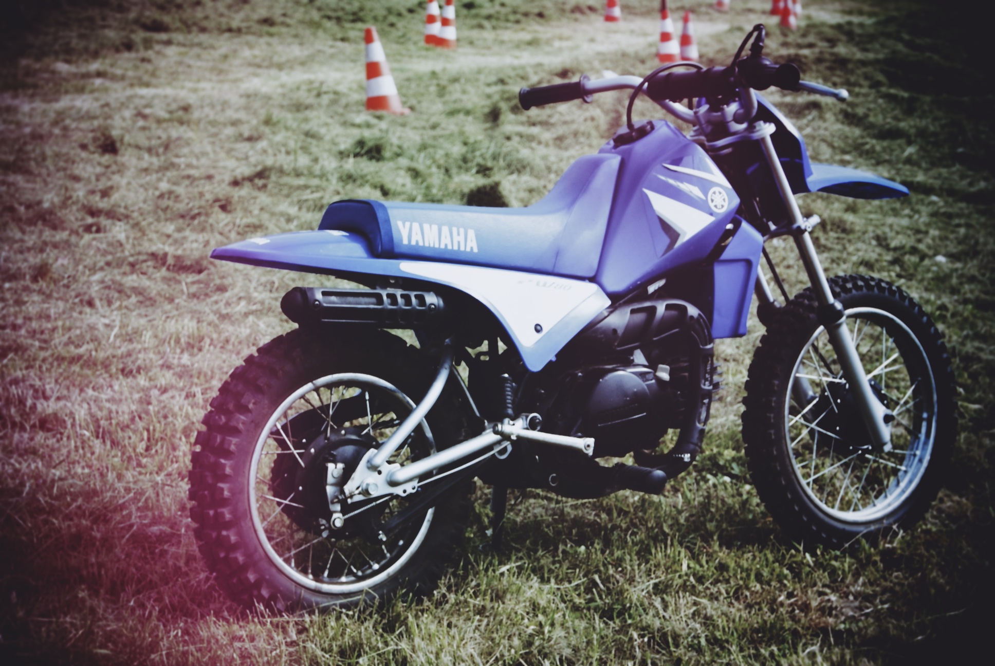 Fonds d'cran Motos Yamaha Mini Moto 80 cm3 Yamaha