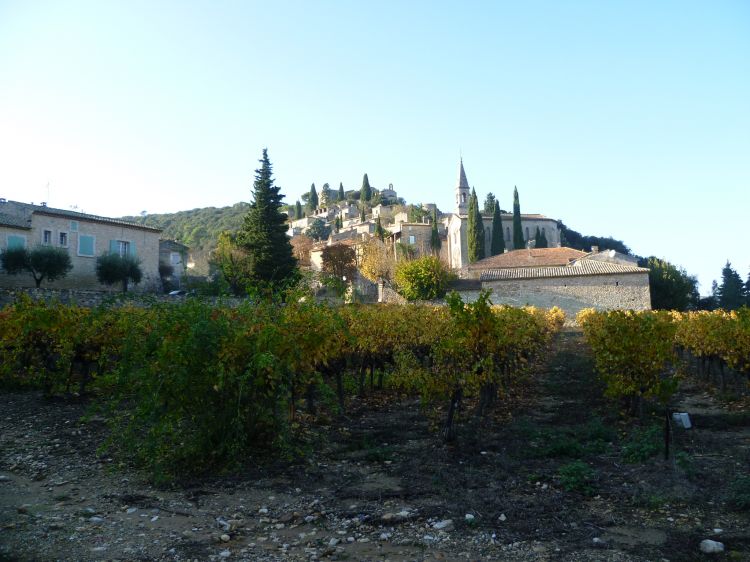 Wallpapers Trips : Europ France > Languedoc-Roussillon Le village de La Roque sur Cèze