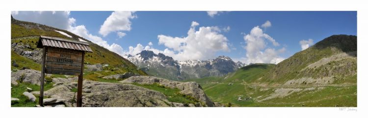 Fonds d'cran Nature Montagnes Col de la Croix de Fer