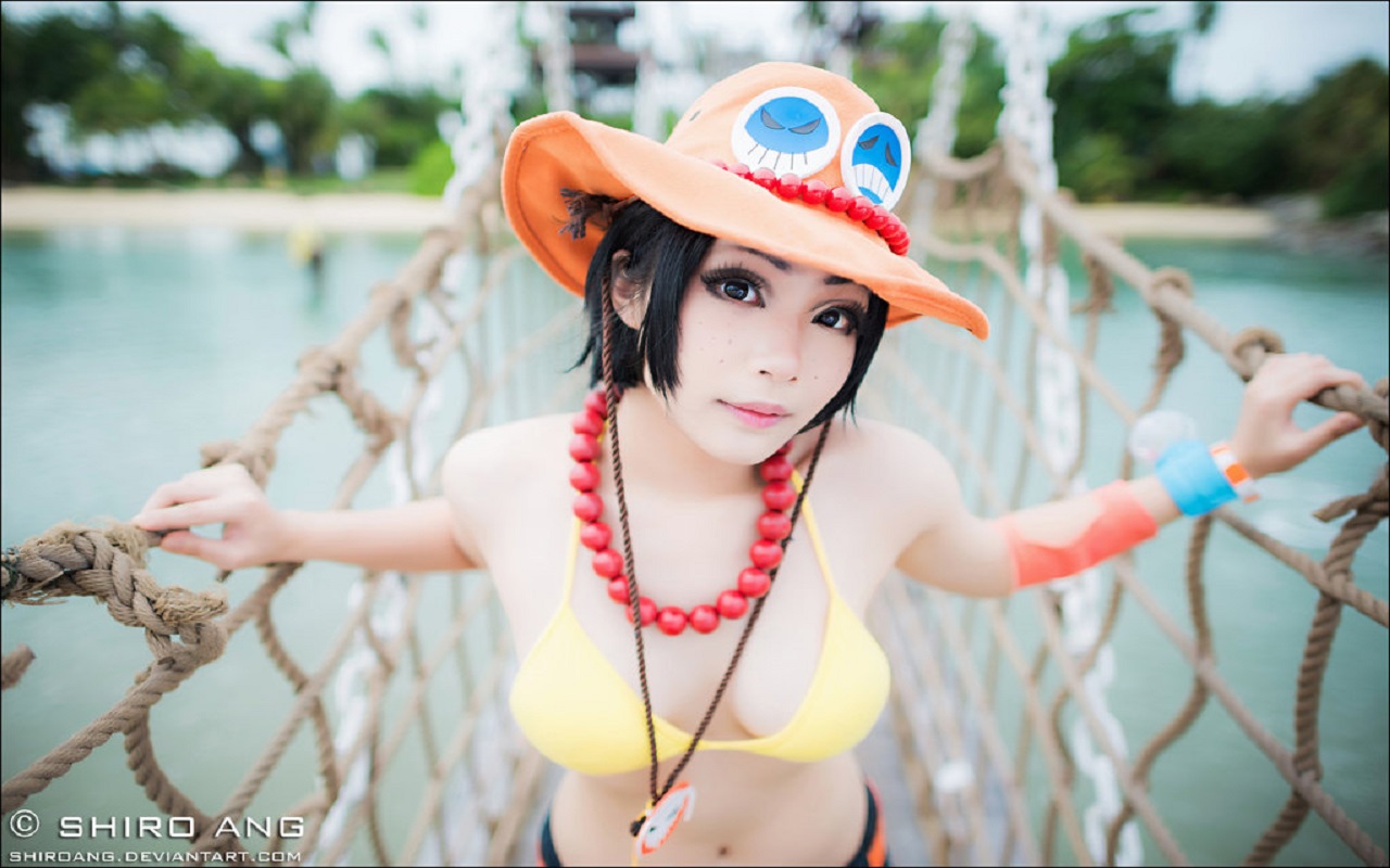 Fonds d'cran Clbrits Femme Cosplay (costumes) One piece cosplay