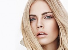  Celebrities Women Cara Delevingne