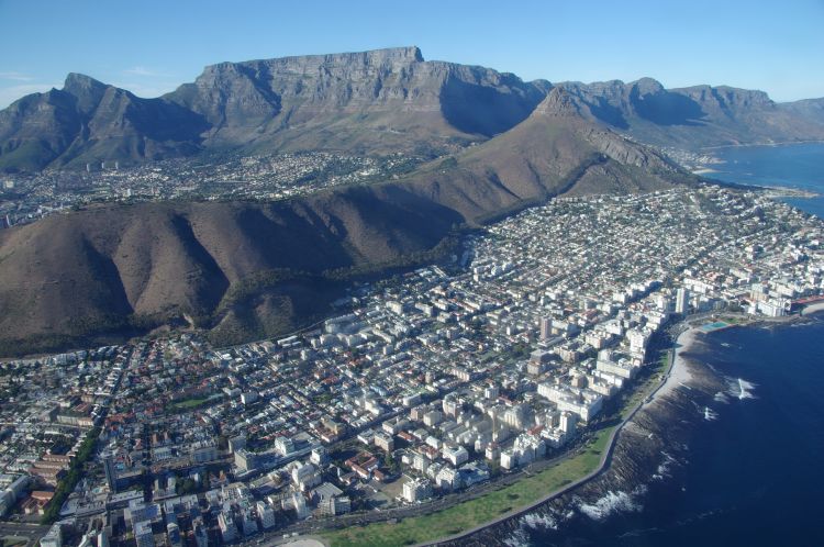 Fonds d'cran Voyages : Afrique Afrique du Sud Cap Town (la montagne de la Table)