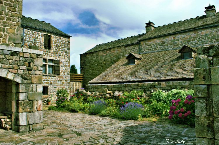 Fonds d'cran Constructions et architecture Villes - Villages LOZERE