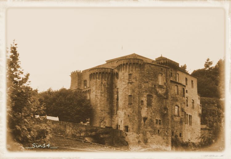 Fonds d'cran Constructions et architecture Chteaux - Palais LARGENTIERE