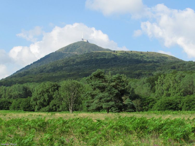 Fonds d'cran Nature Montagnes Le Puy de Dôme.