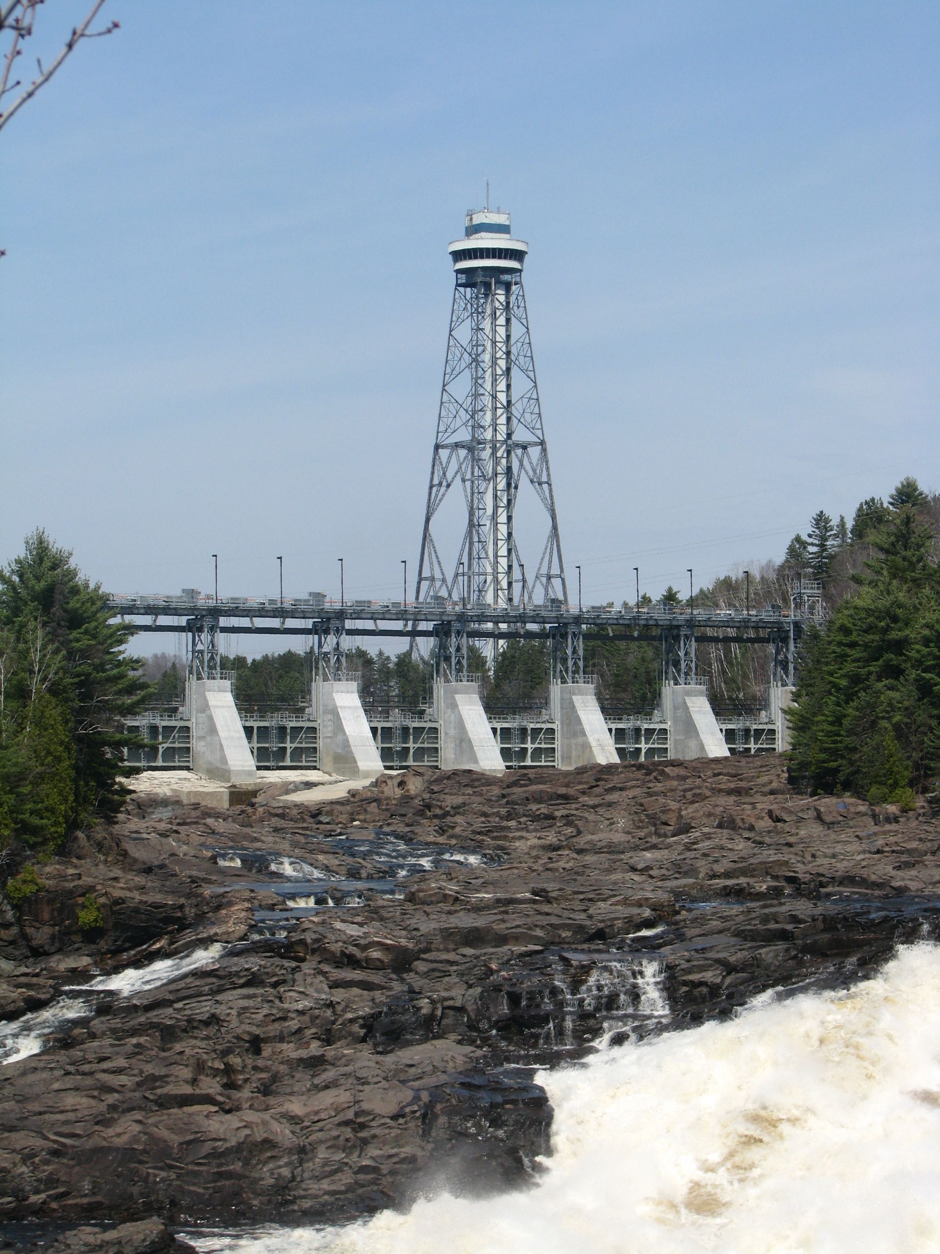 Fonds d'cran Voyages : Amrique du nord Canada > Qubec La Cit de L'nergie et ses Chutes