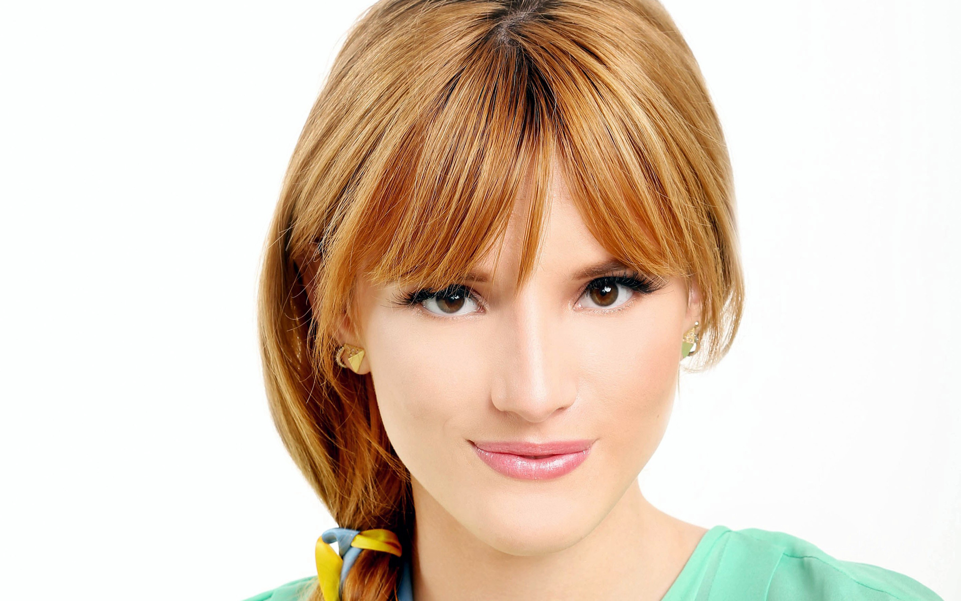 Wallpapers Celebrities Women Bella Thorne 