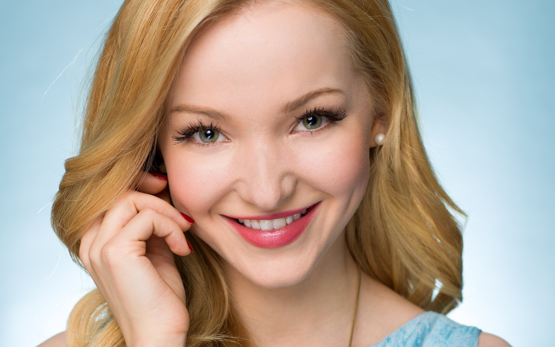 Fonds d'cran Clbrits Femme Dove Cameron 