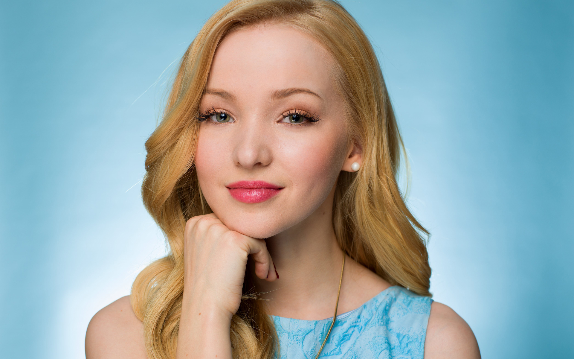 Fonds d'cran Clbrits Femme Dove Cameron 