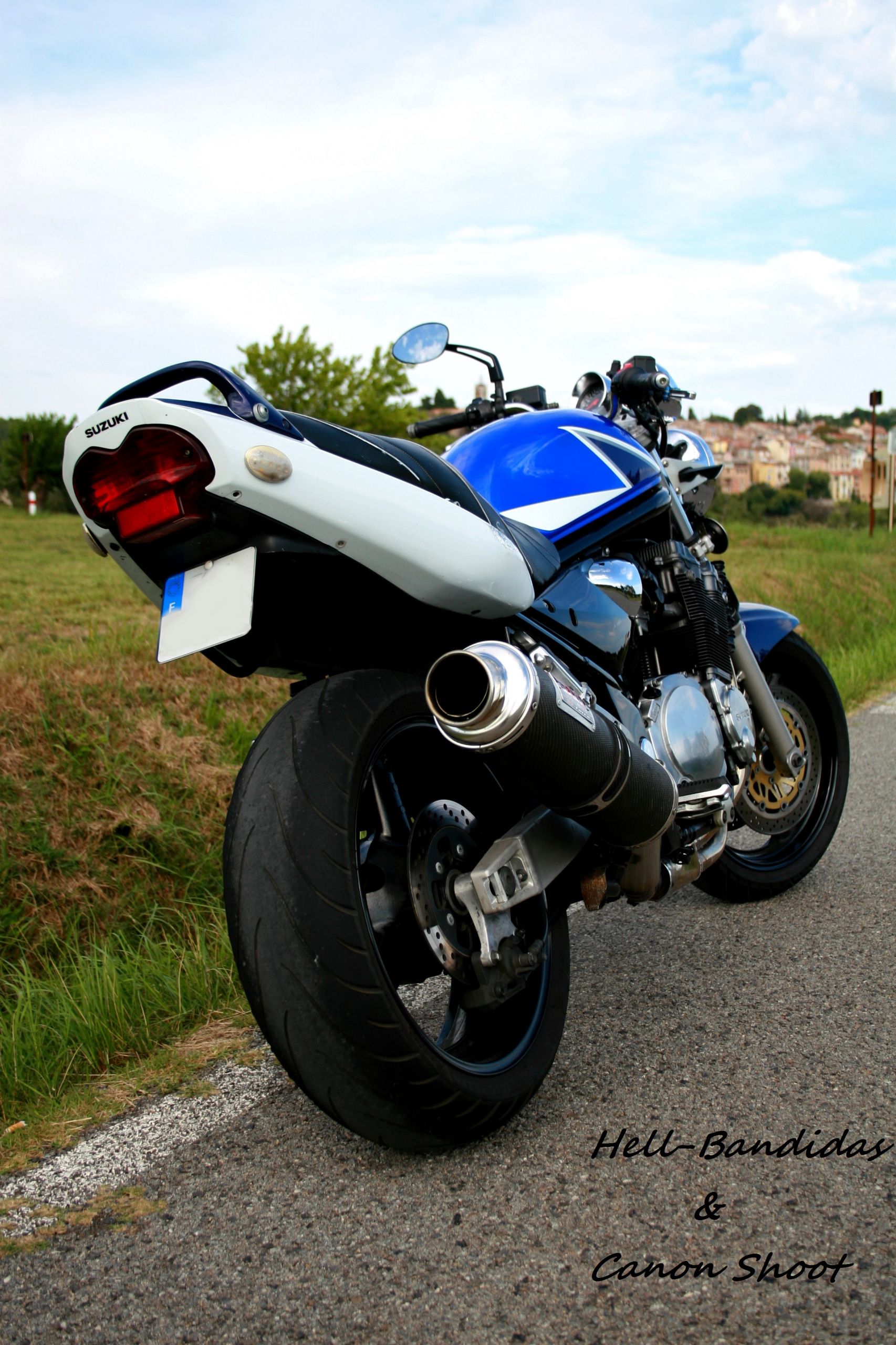 Wallpapers Motorbikes Suzuki bandit