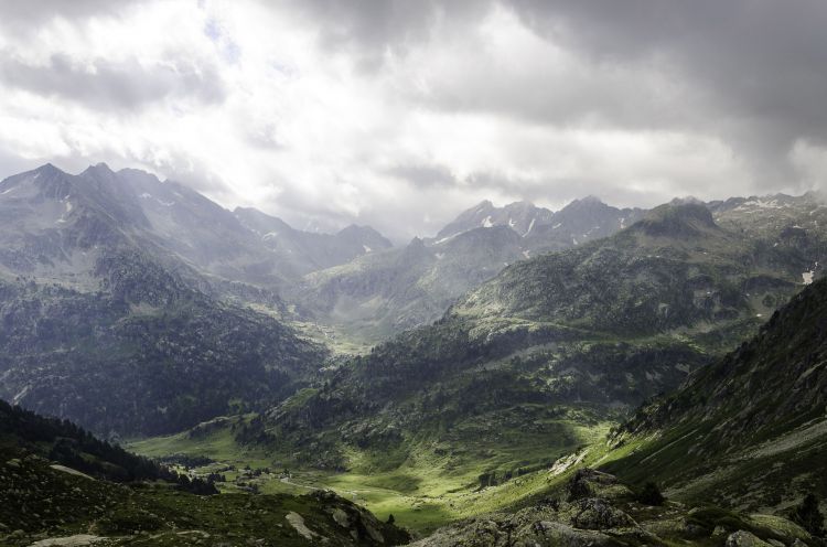 Fonds d'cran Nature Montagnes Ombres et lumires