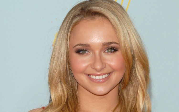 Fonds d'cran Clbrits Femme Hayden Panettiere Wallpaper N383532