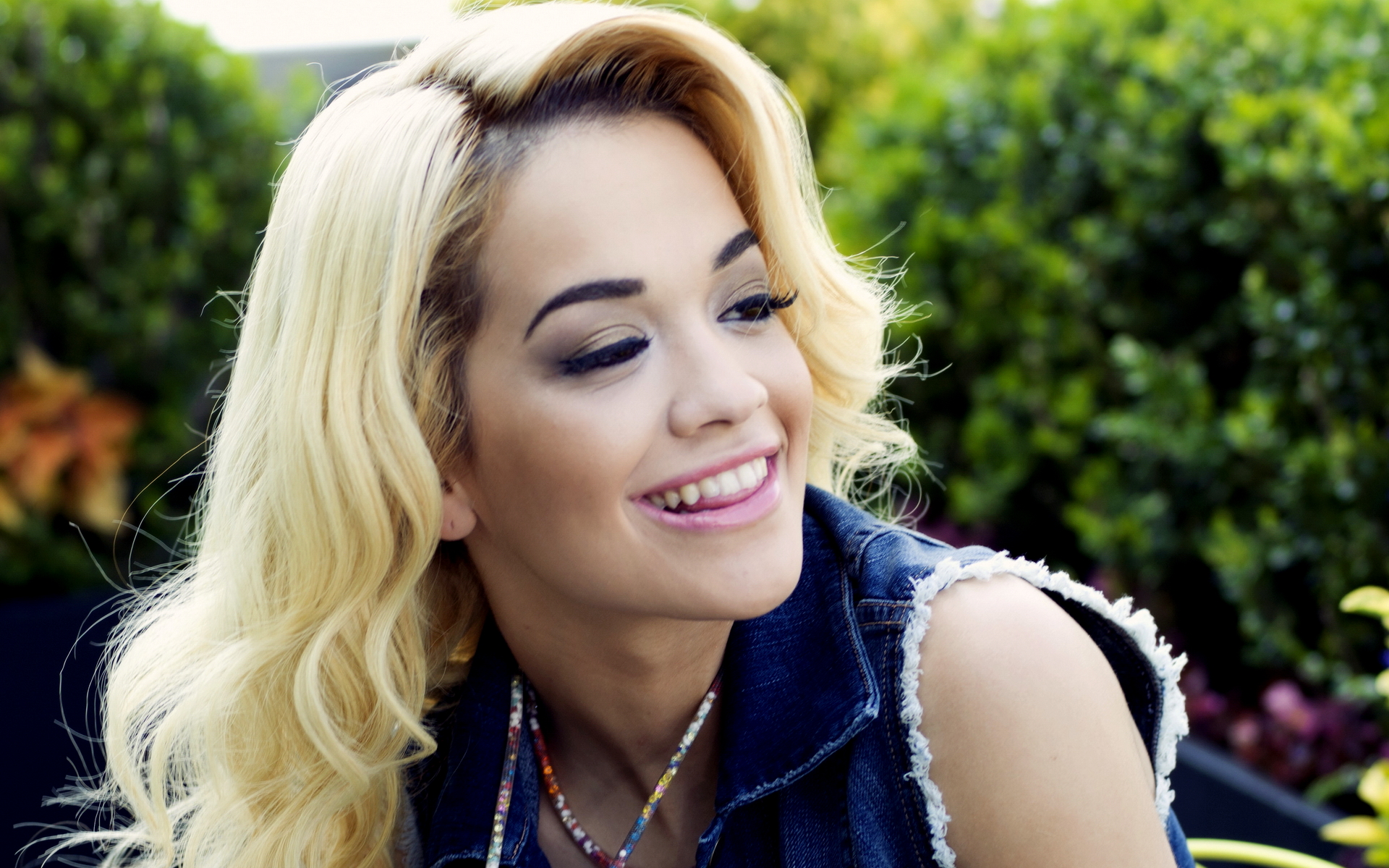 Fonds d'cran Clbrits Femme Rita Ora 