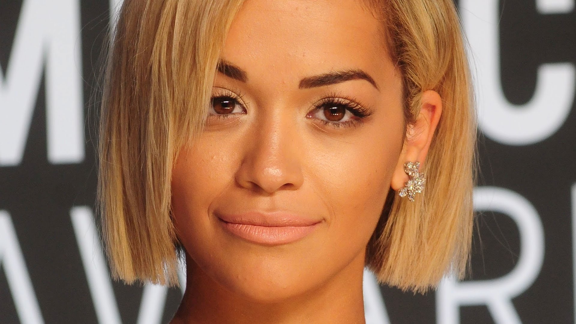 Fonds d'cran Clbrits Femme Rita Ora 