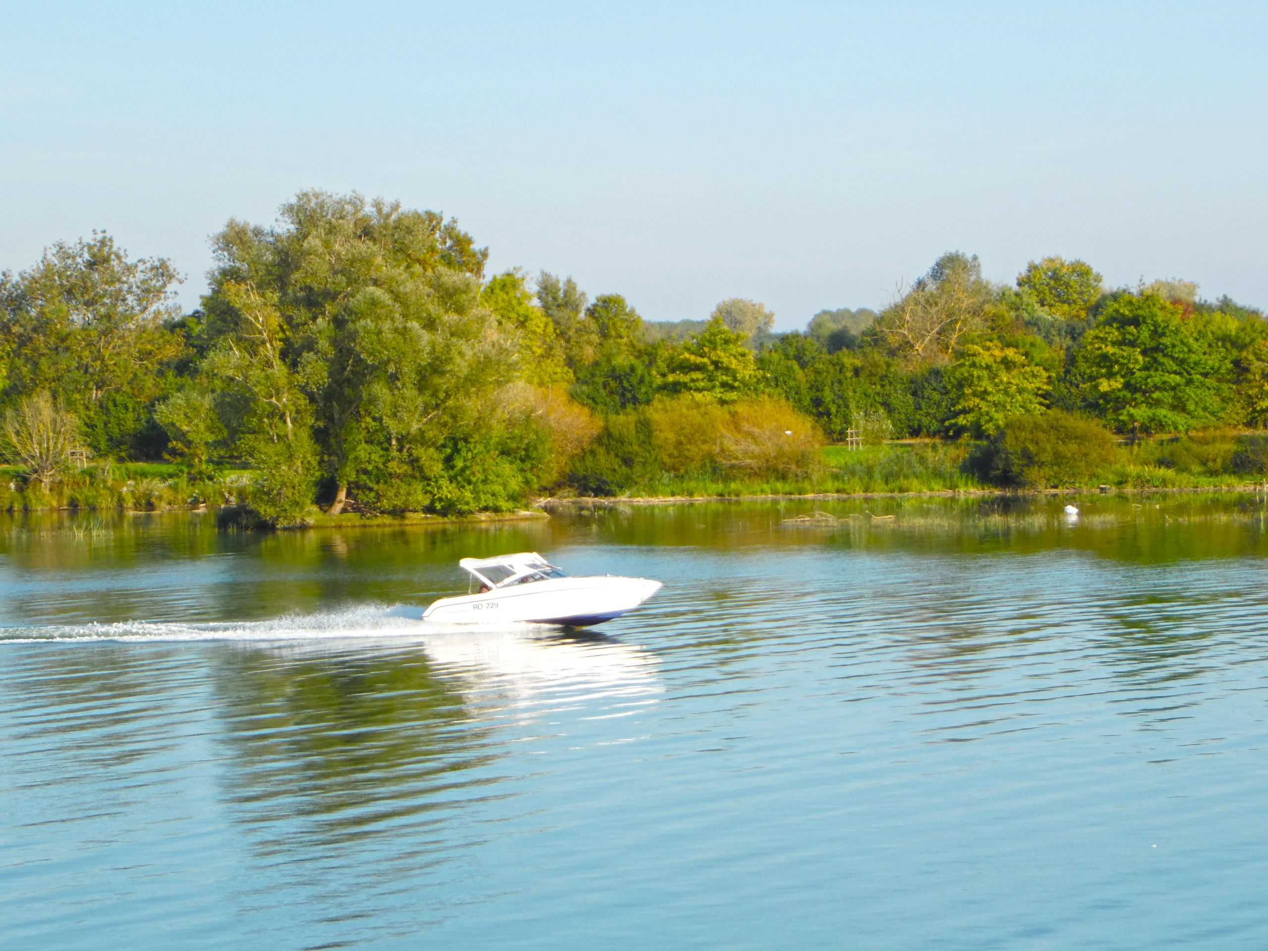 Fonds d'cran Bateaux Bateaux  moteur Bateau sur la Sane