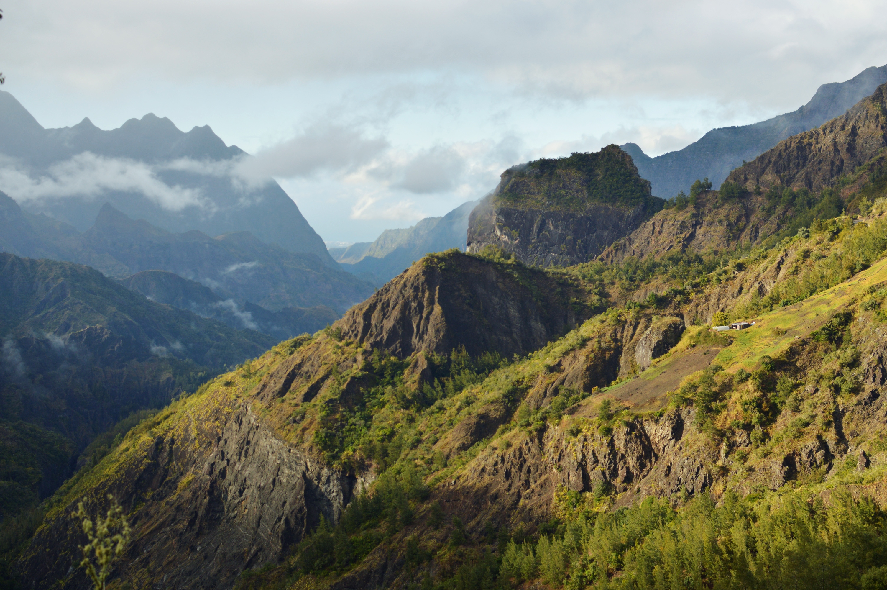 Wallpapers Nature Mountains Début sentier du Taibit