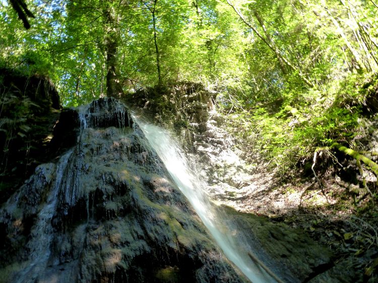 Fonds d'cran Nature Cascades - Chutes Paysage des alentours d'Annecy