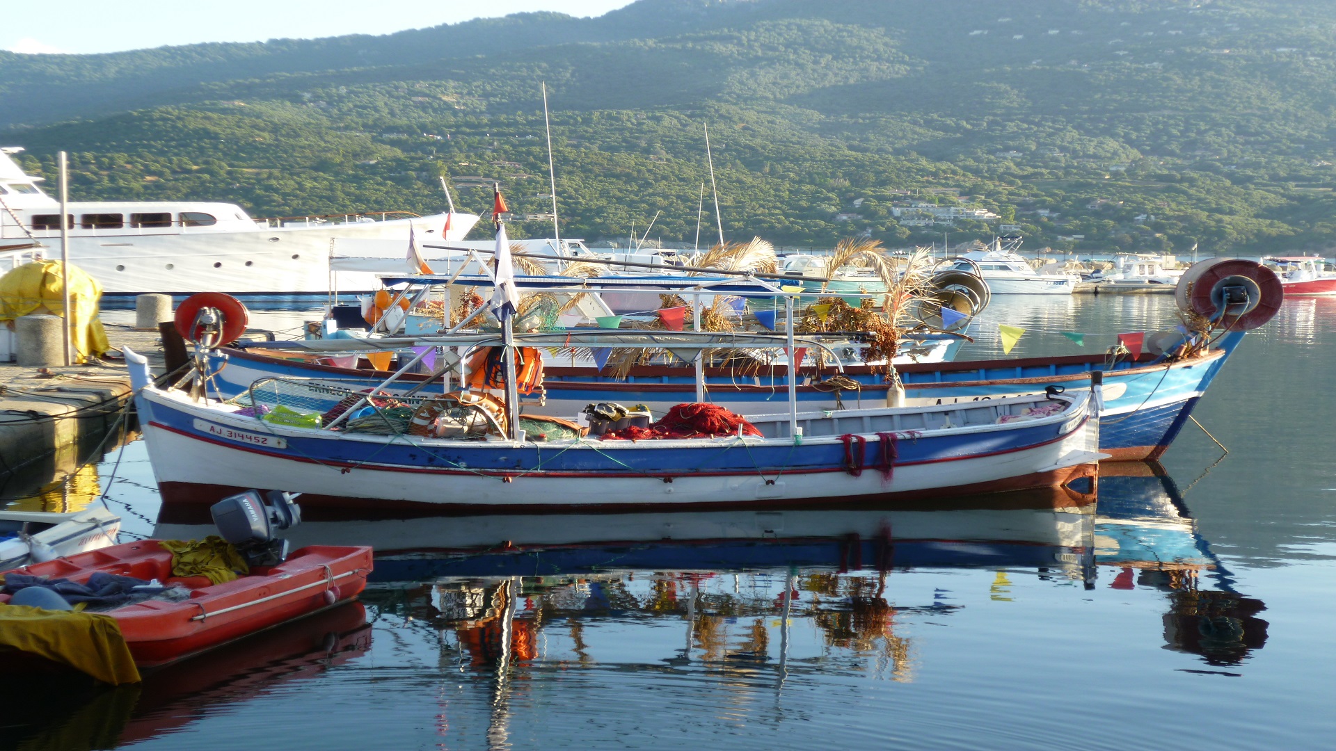 Fonds d'cran Bateaux Bateaux de pche 