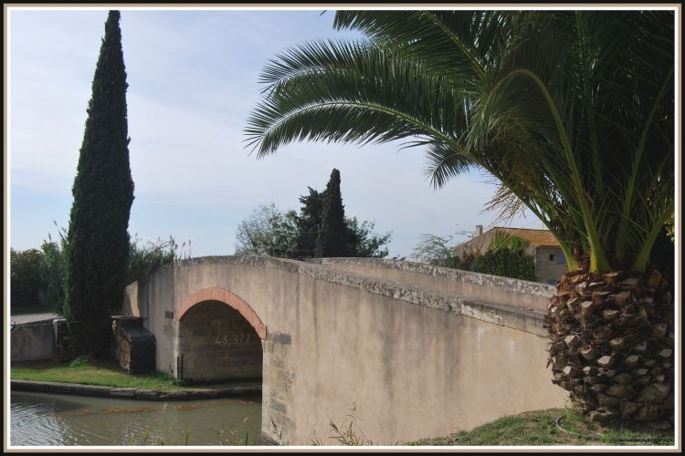 Wallpapers Constructions and architecture Bridges - Aqueduct Pont sur le canal du Midi  Nissan ls Enserune