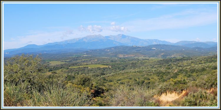 Fonds d'cran Nature Montagnes Massif du Canigou (Pyrénées)