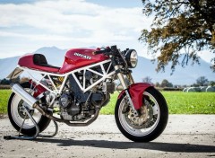  Motorbikes Ducati 750 SuperSport