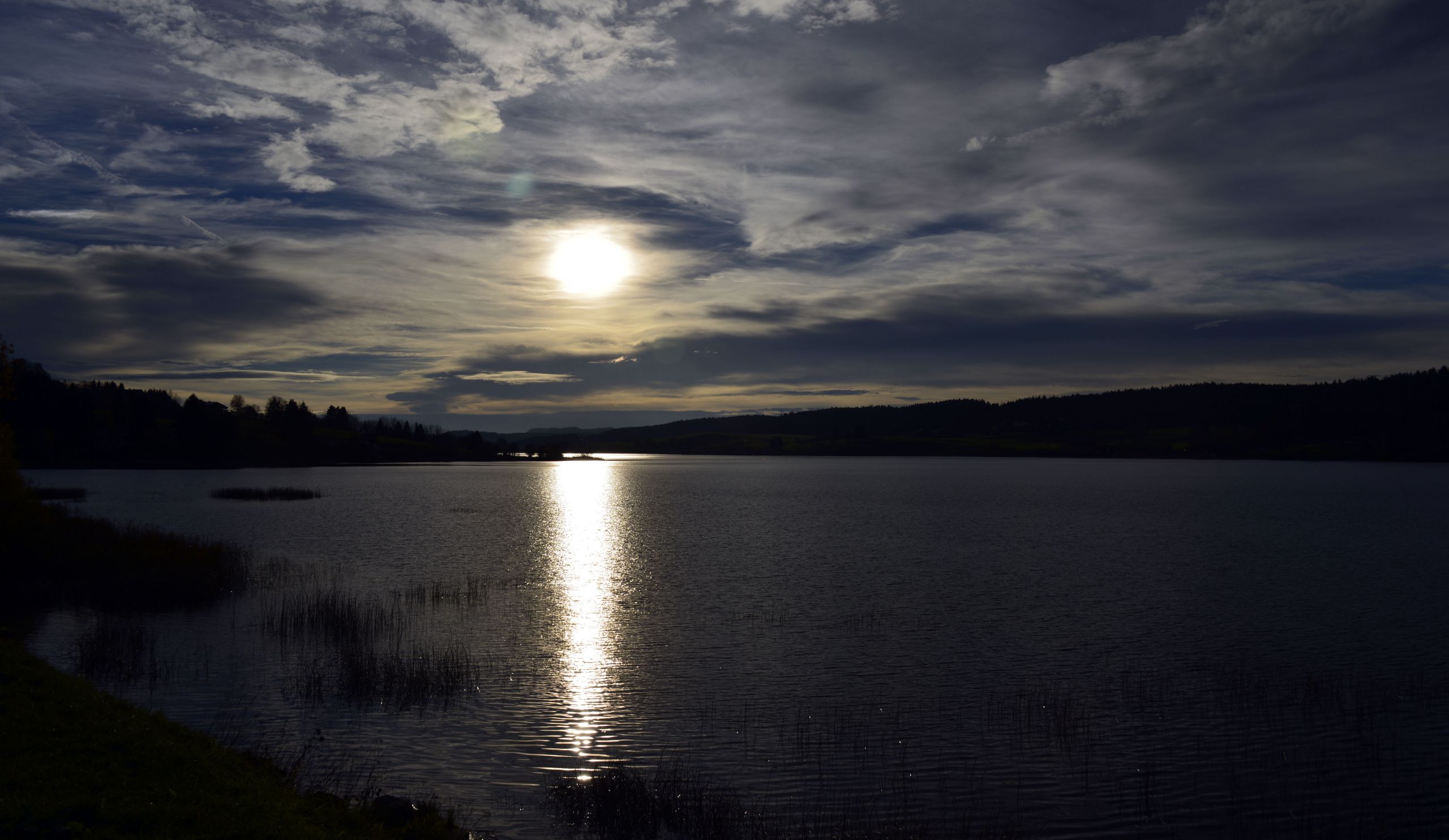 Fonds d'cran Nature Couchers et levers de Soleil Coucher de soleil sur le Lac de Saint Point