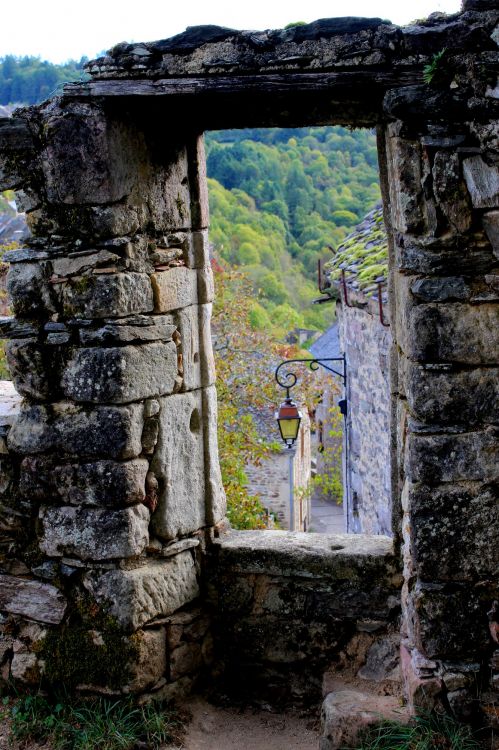 Wallpapers Trips : Europ France > Midi-Pyrnes Najac (Aveyron)