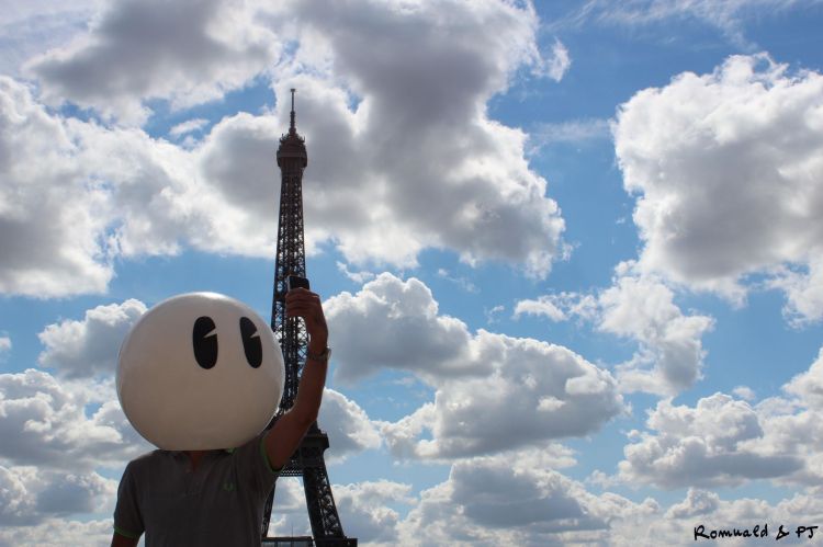 Fonds d'cran Hommes - Evnements Scnes de vie Monsieur Bidule  La Tour Eiffel