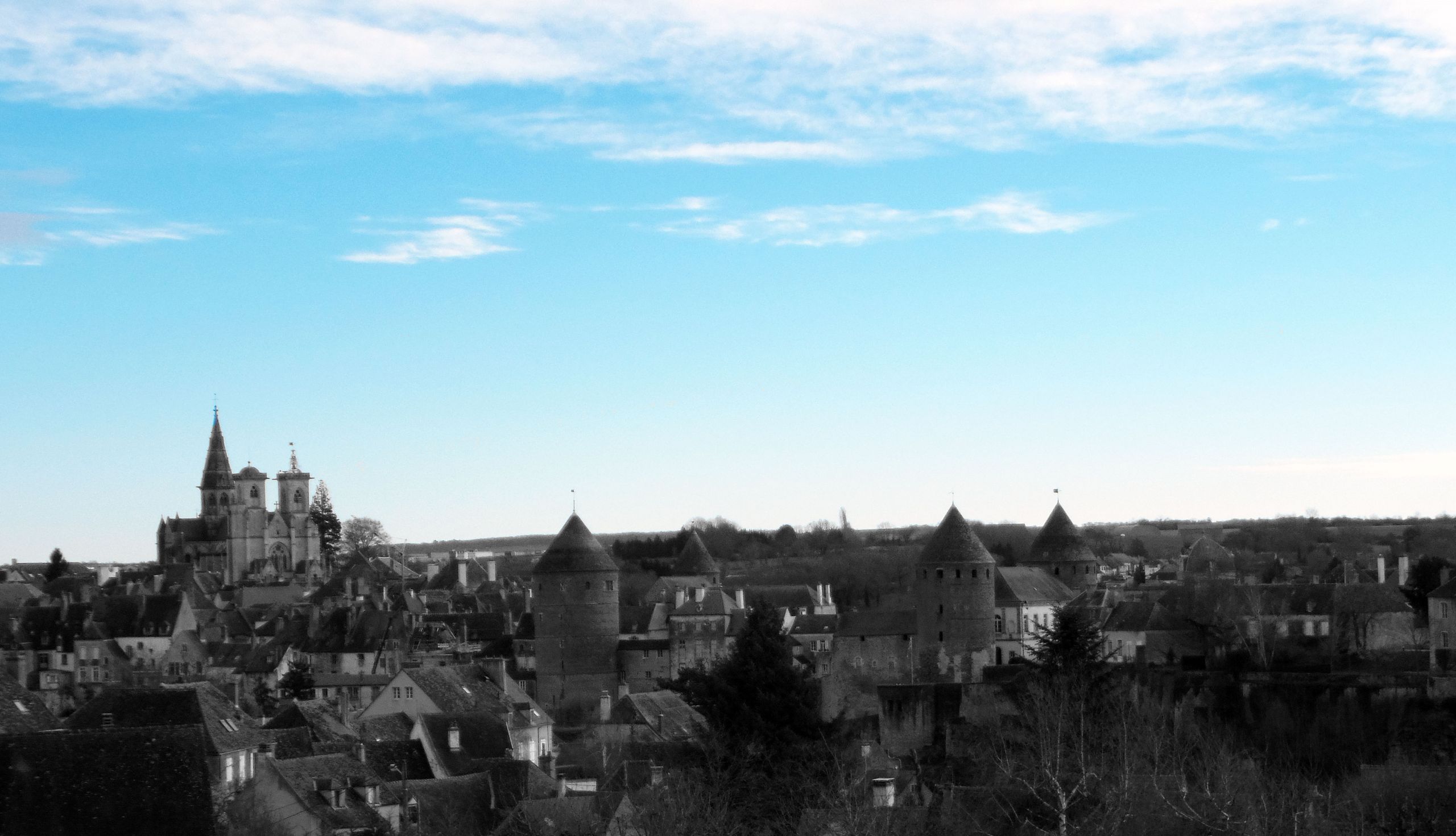 Fonds d'cran Constructions et architecture Villes - Villages Semur en Auxois - Cité médiévale